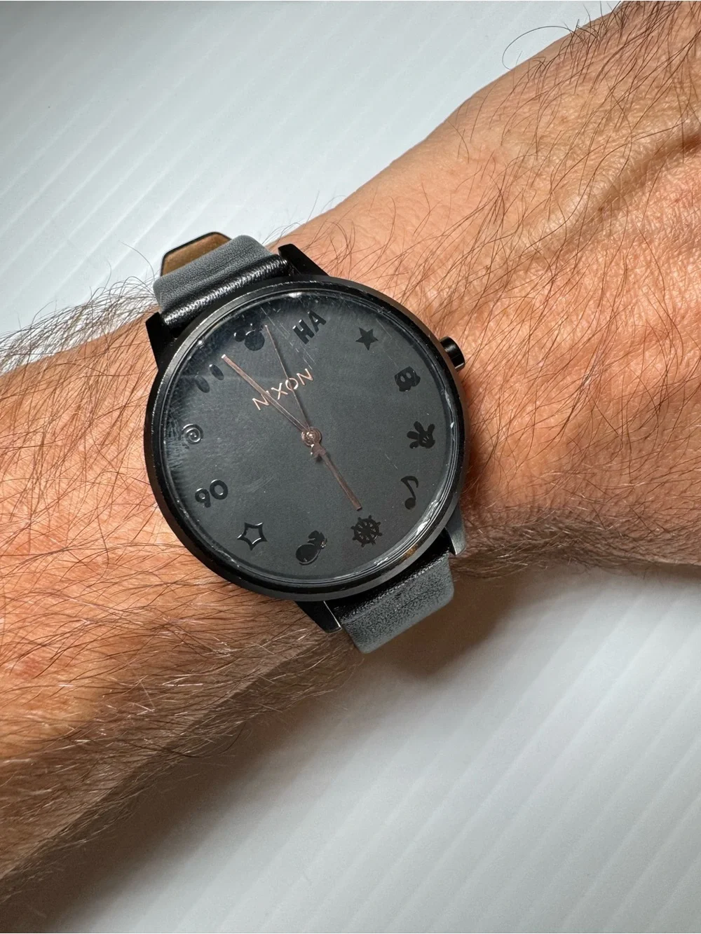 Nixon kensington watch